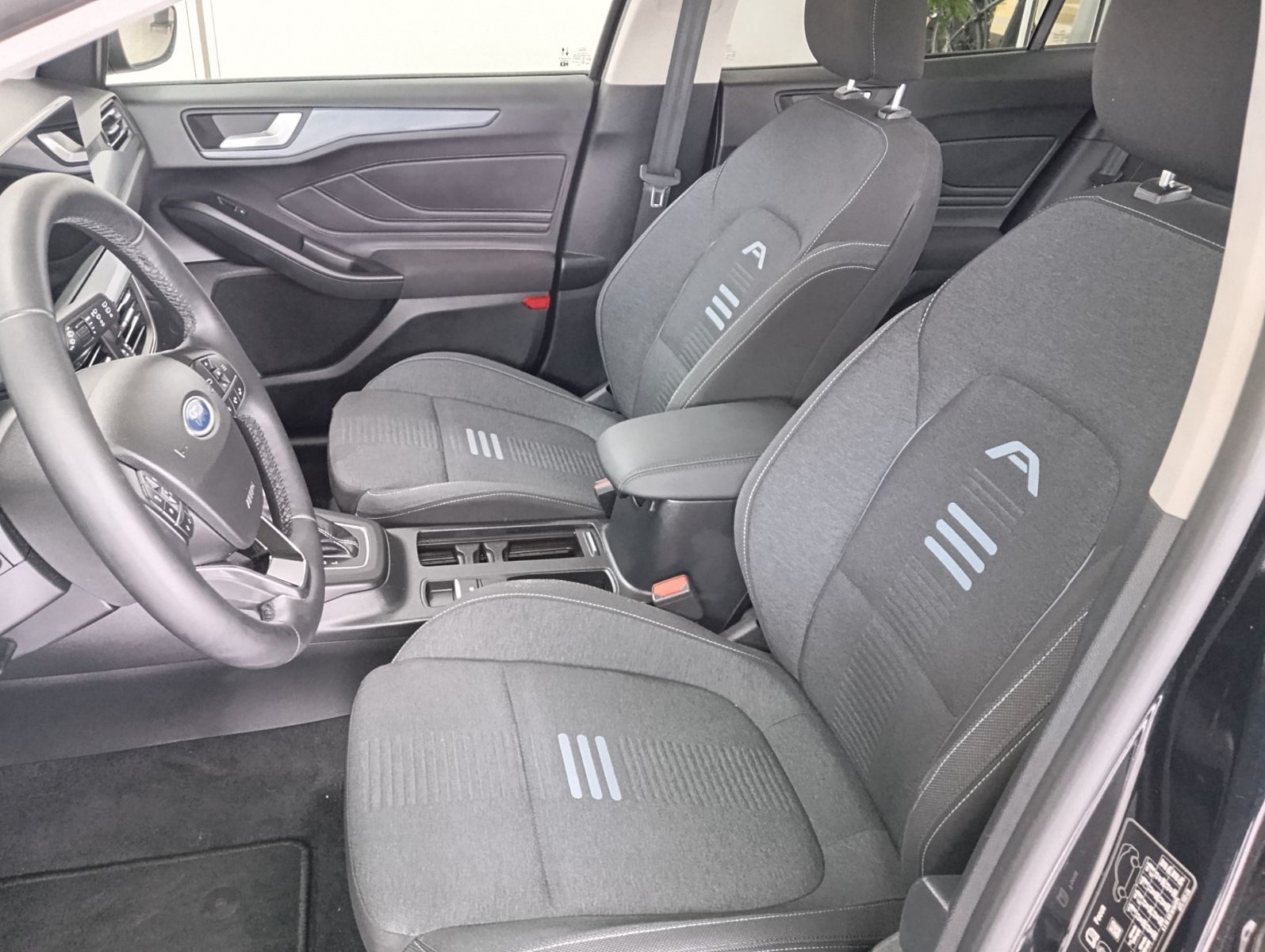 Ford Focus /  Panorama/ AT / Sitz-Lenkradheizung