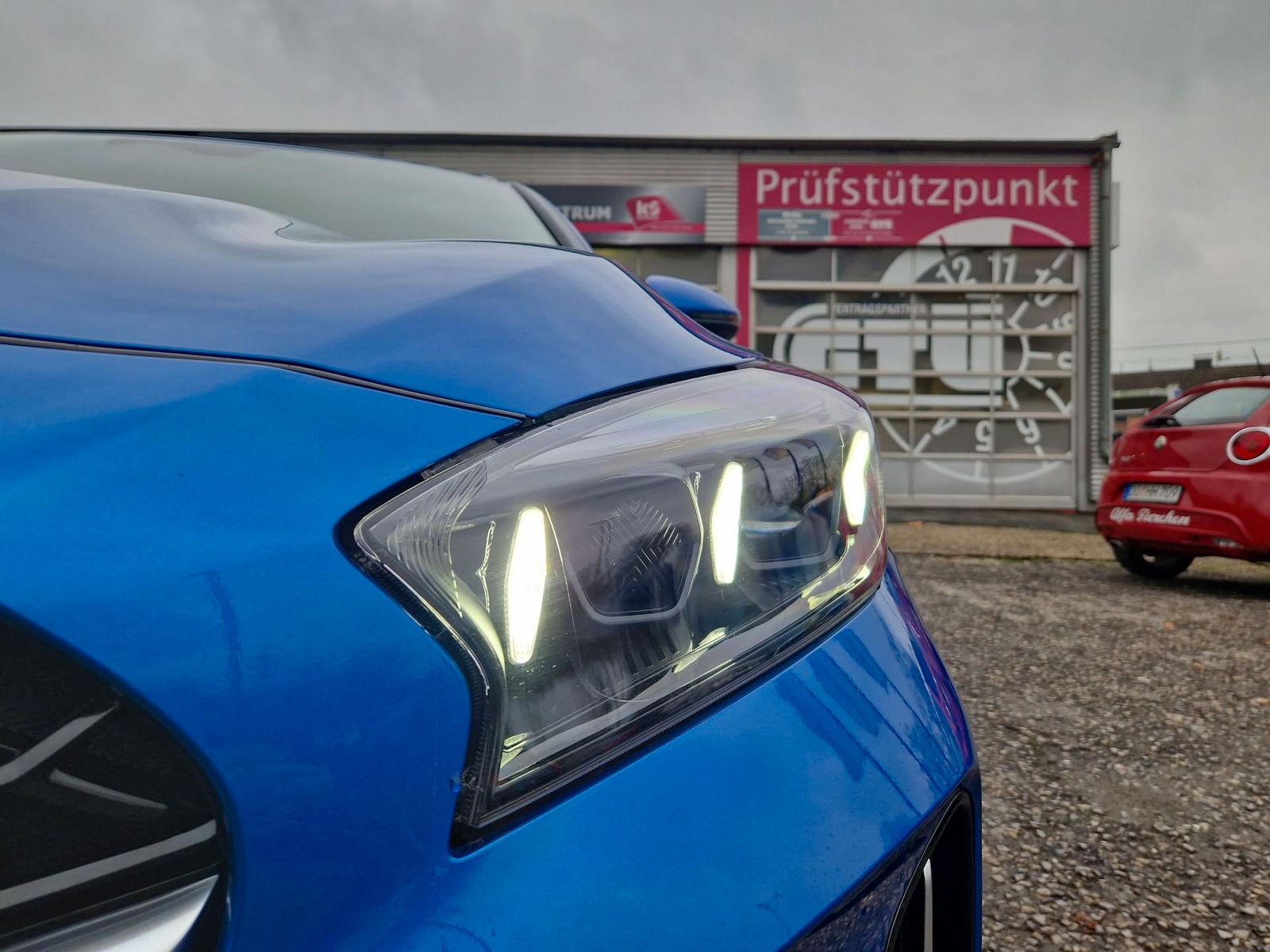 Kia XCeed Exclusive - Samsaru's Car Outlet