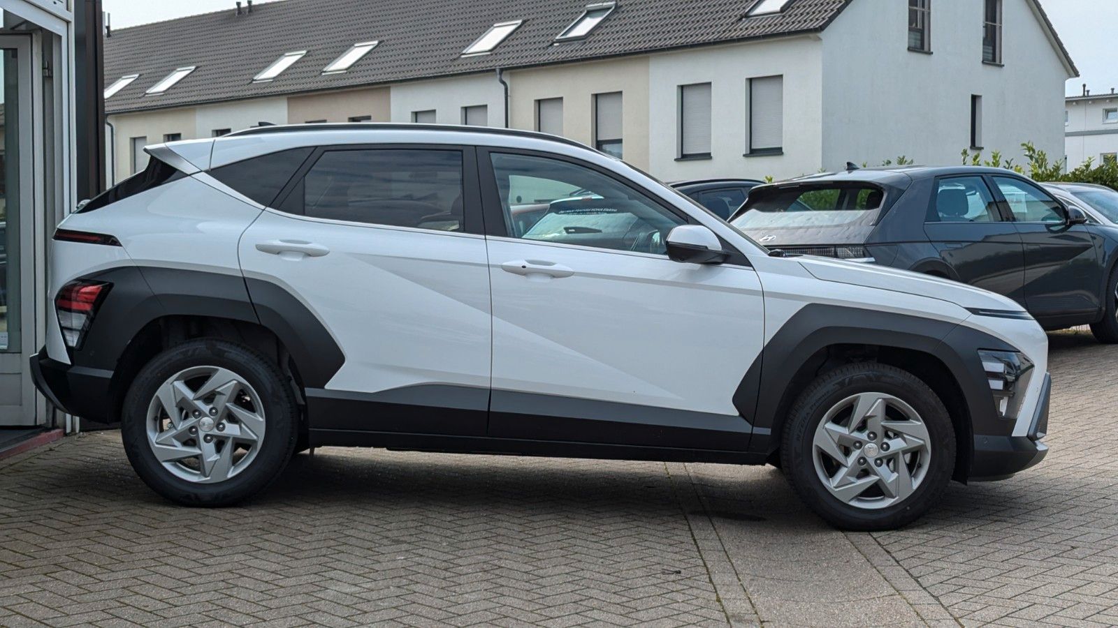 Hyundai KONA 1.0 T-GDi 120PS DCT Trend - Samsaru's Car Outlet
