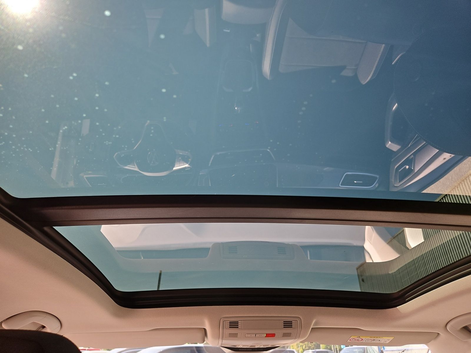 Volkswagen T-Roc 1.5 TSI Style - Samsaru's Car Outlet