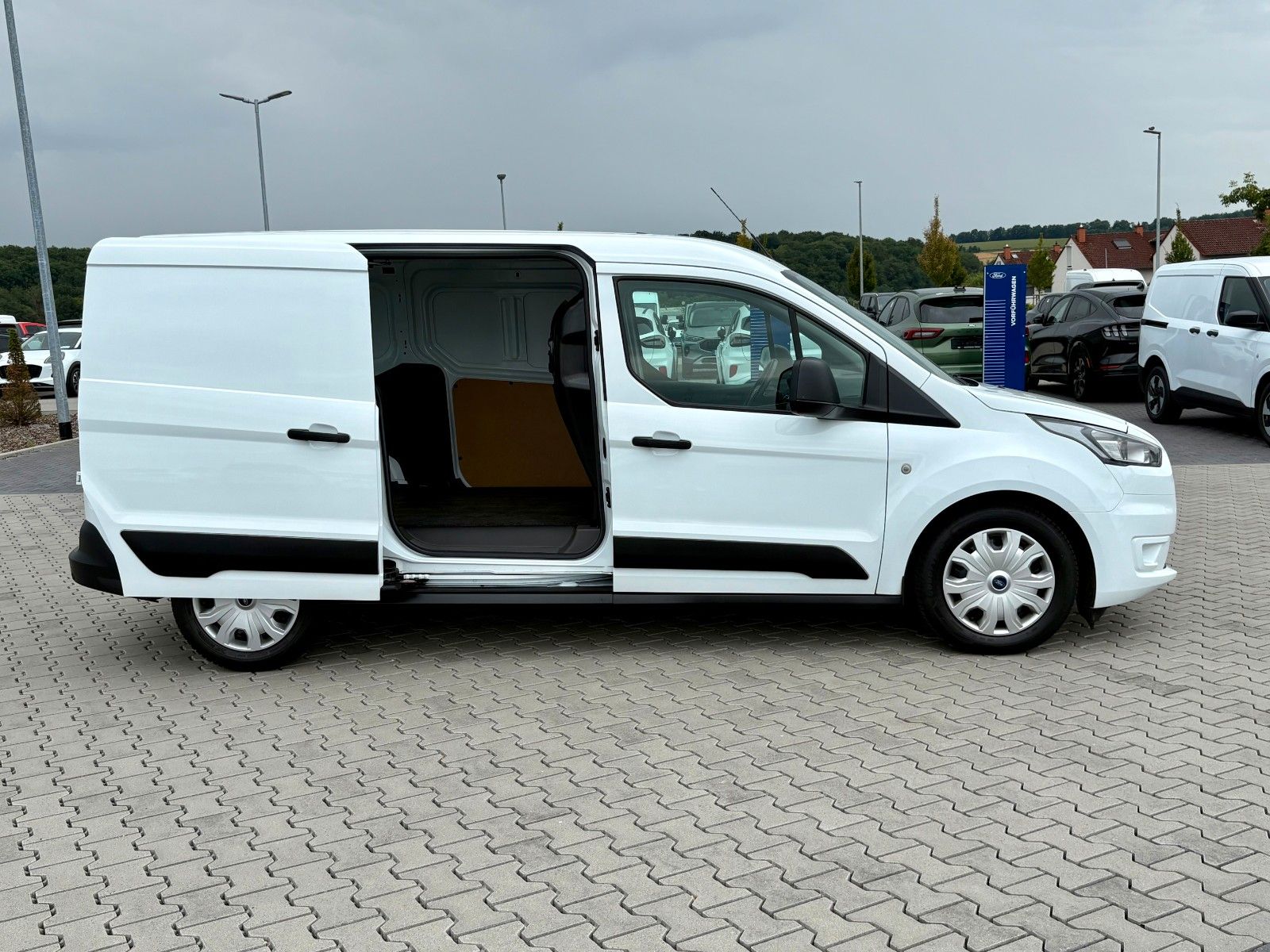 Ford Transit Connect Kasten Trend L2 1.5 EcoBlue - Samsaru's Car Outlet