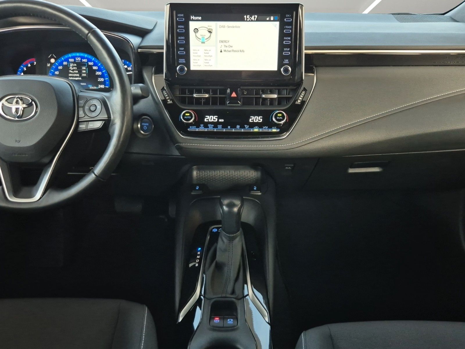 Toyota Corolla TS Business Kamera Carplay SHZ LED