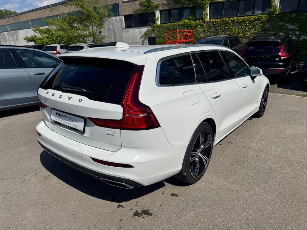 Volvo V60 Inscription Expression Recharge Plug-In Hybr