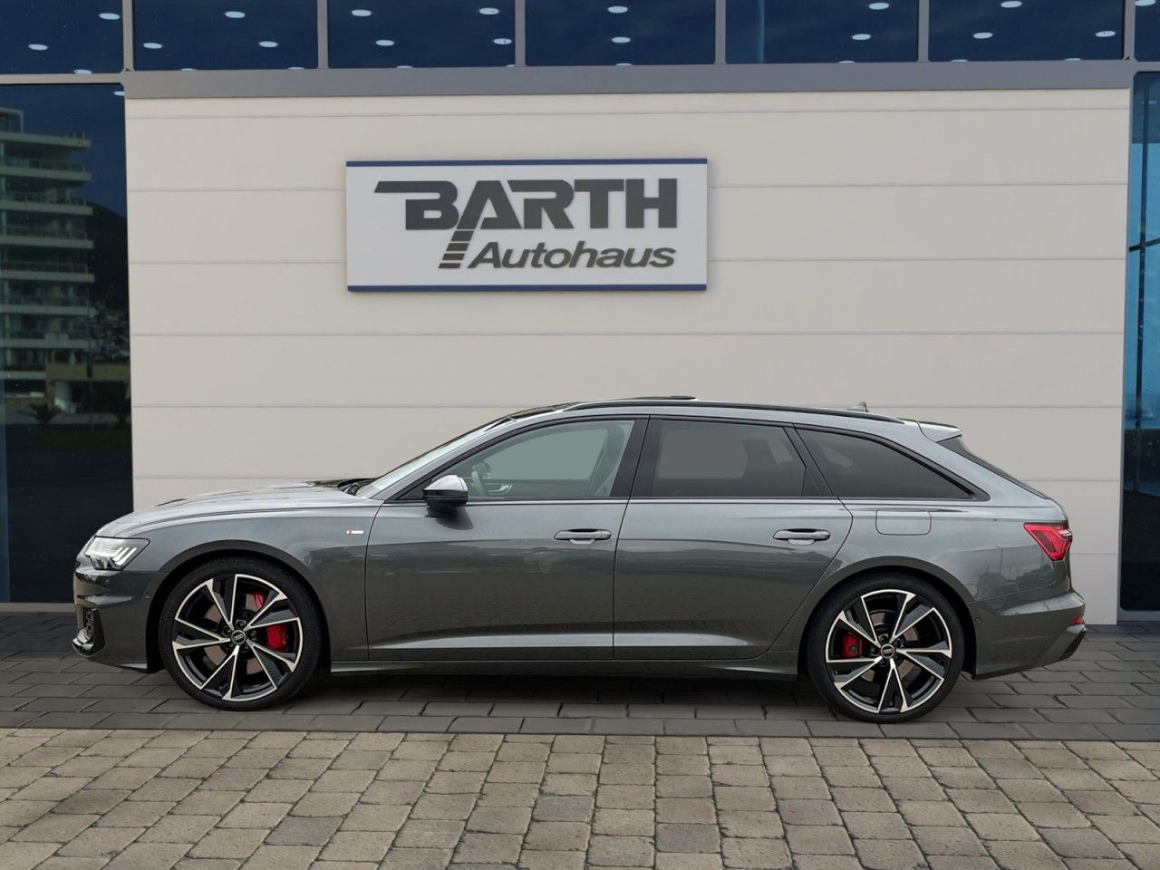 Audi A6 Avant 55 TFSI e quattro S line - Samsaru's Car Outlet