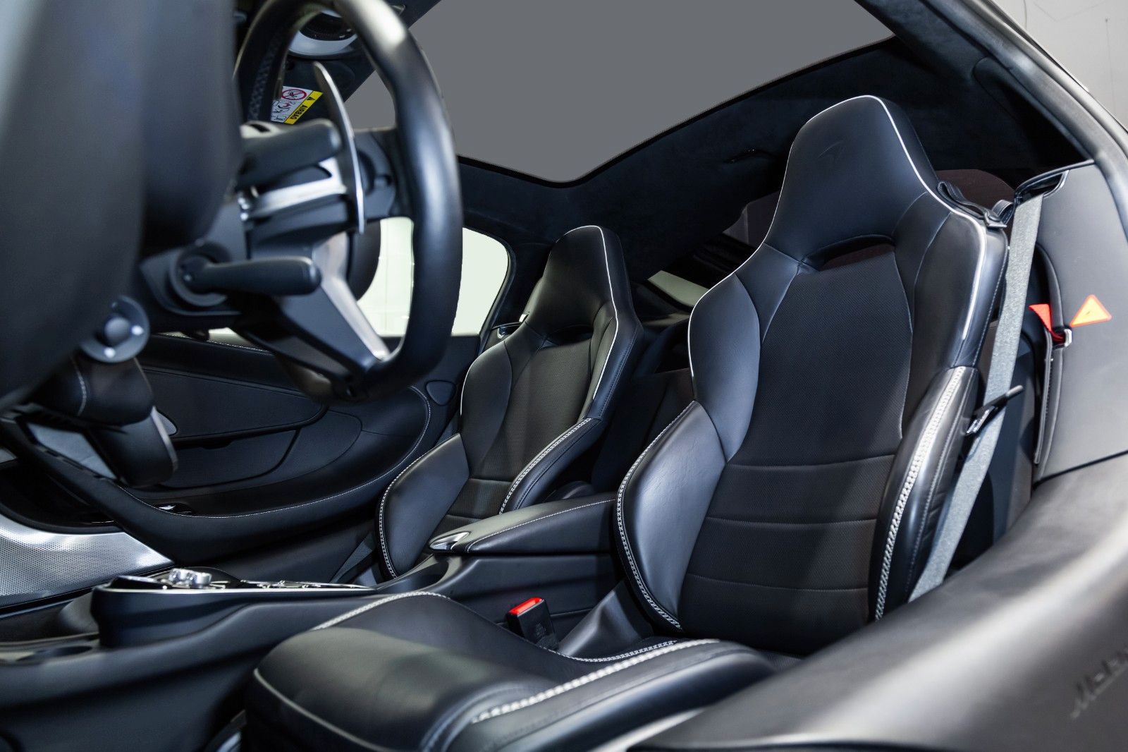 McLaren GT - Luxe - MSO Cirrus Grey