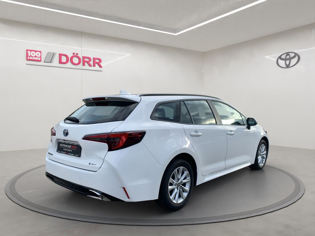 Toyota Corolla 2.0 Hybrid Touring Sports Business Editi