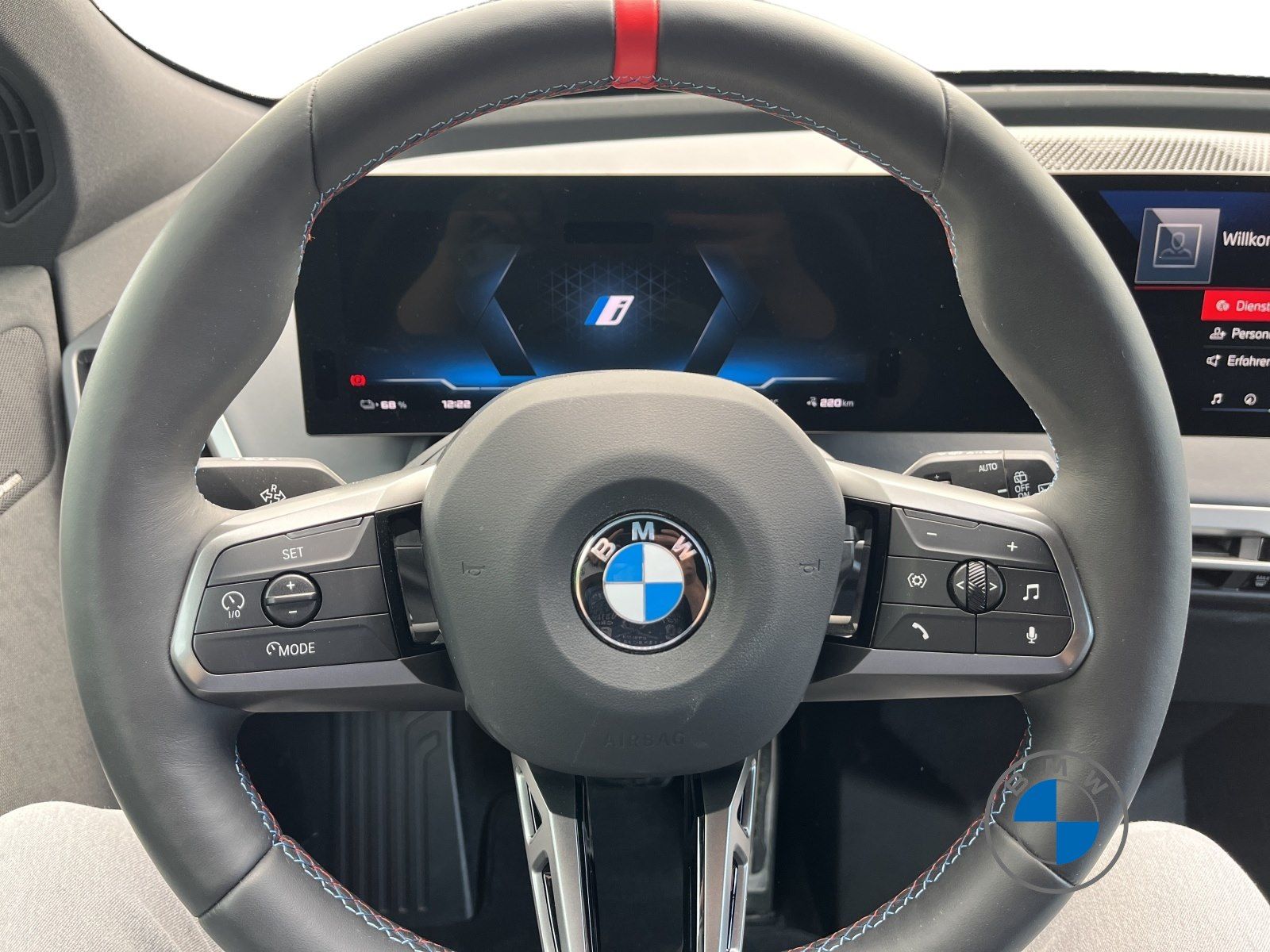 BMW iX M70 XDRIVE 23" DA/PA Prof. AHK Luftfederung