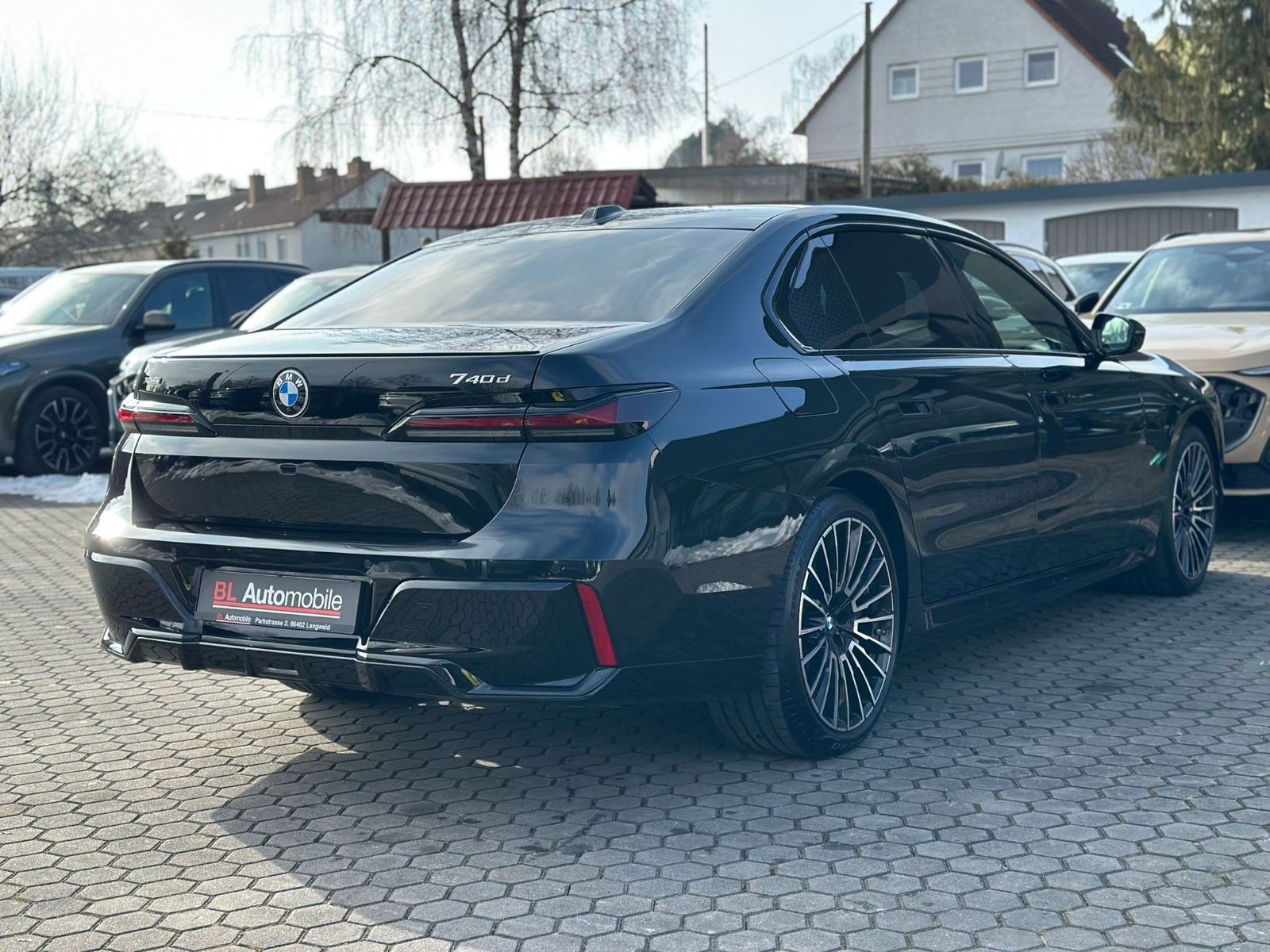 BMW 740d M INDIVIDUAL.AUTOTÜR.FOND ENT.SKY.MASSAGE