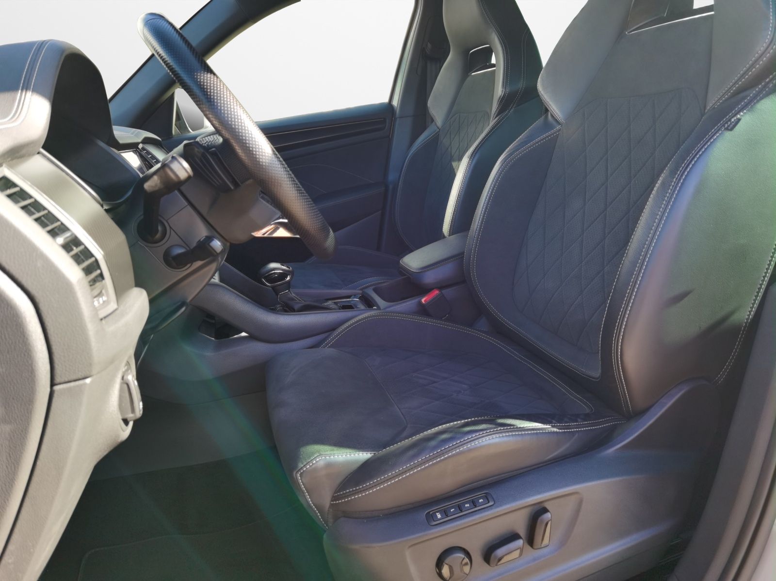 Skoda Kodiaq 2.0 TDI DSG Sportline - Samsaru's Car Outlet