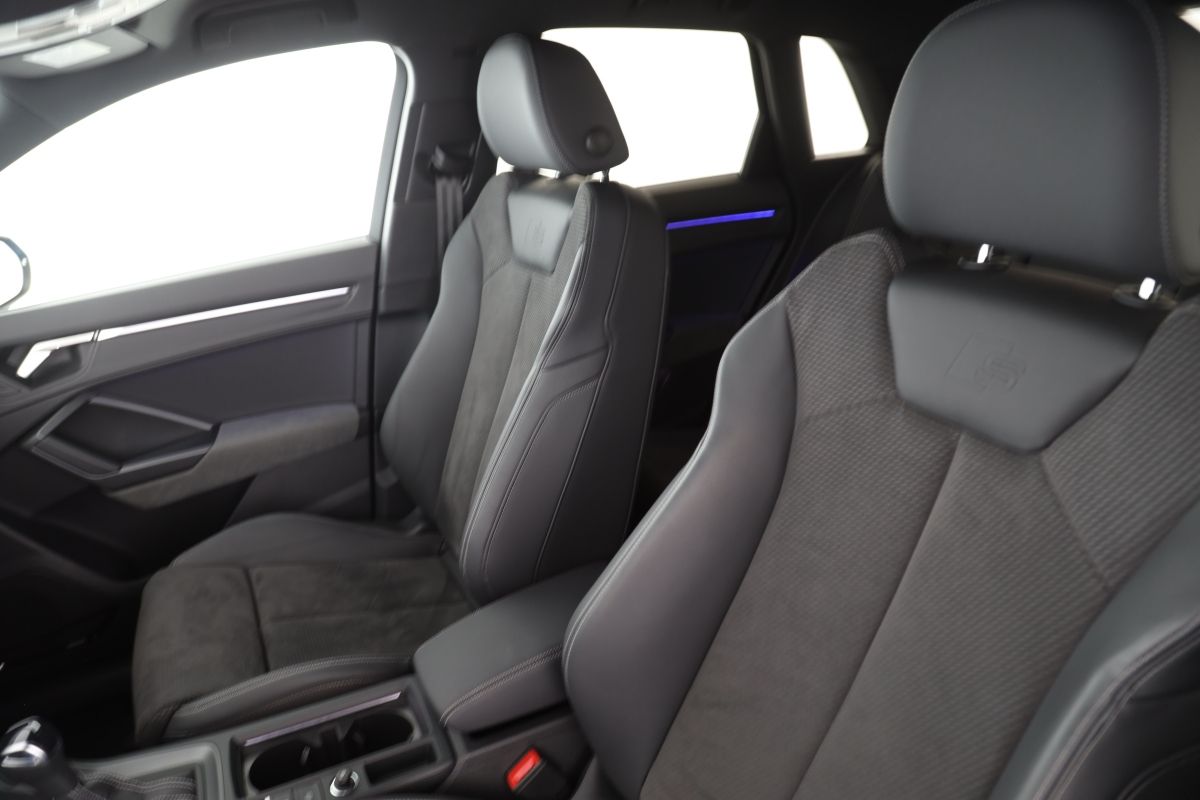 Audi Q3 40 TDI quattro S line - Samsaru's Car Outlet