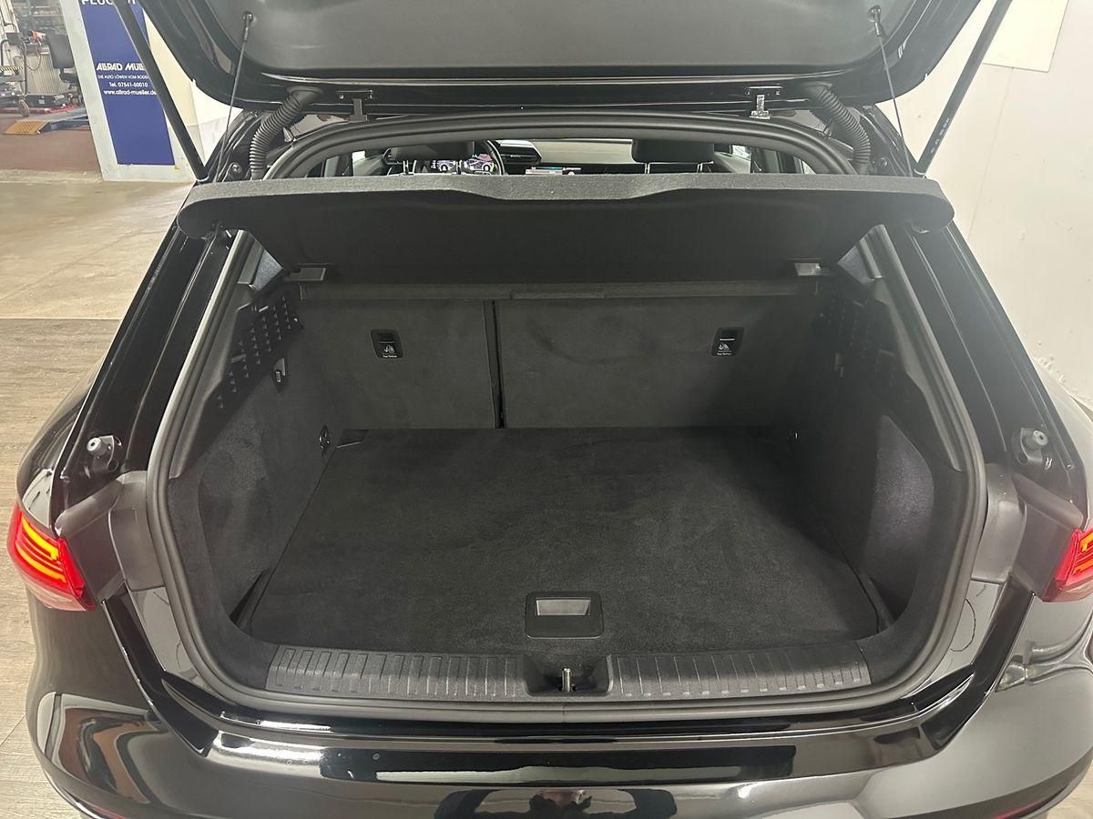 Audi A3 30 TFSI basis 1.0 TFSI Android Auto Metallic