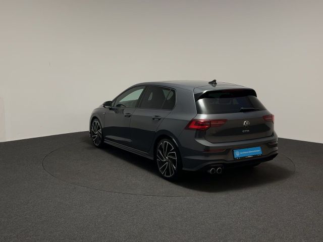 Volkswagen Golf VIII 2.0 TDI DSG GTD - Samsaru's Car Outlet