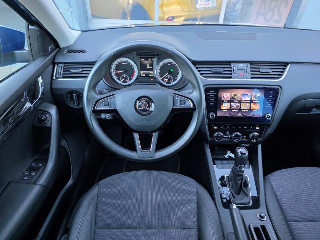 Skoda Octavia Combi 2.0 TDI DSG Style - Samsaru's Car Outlet