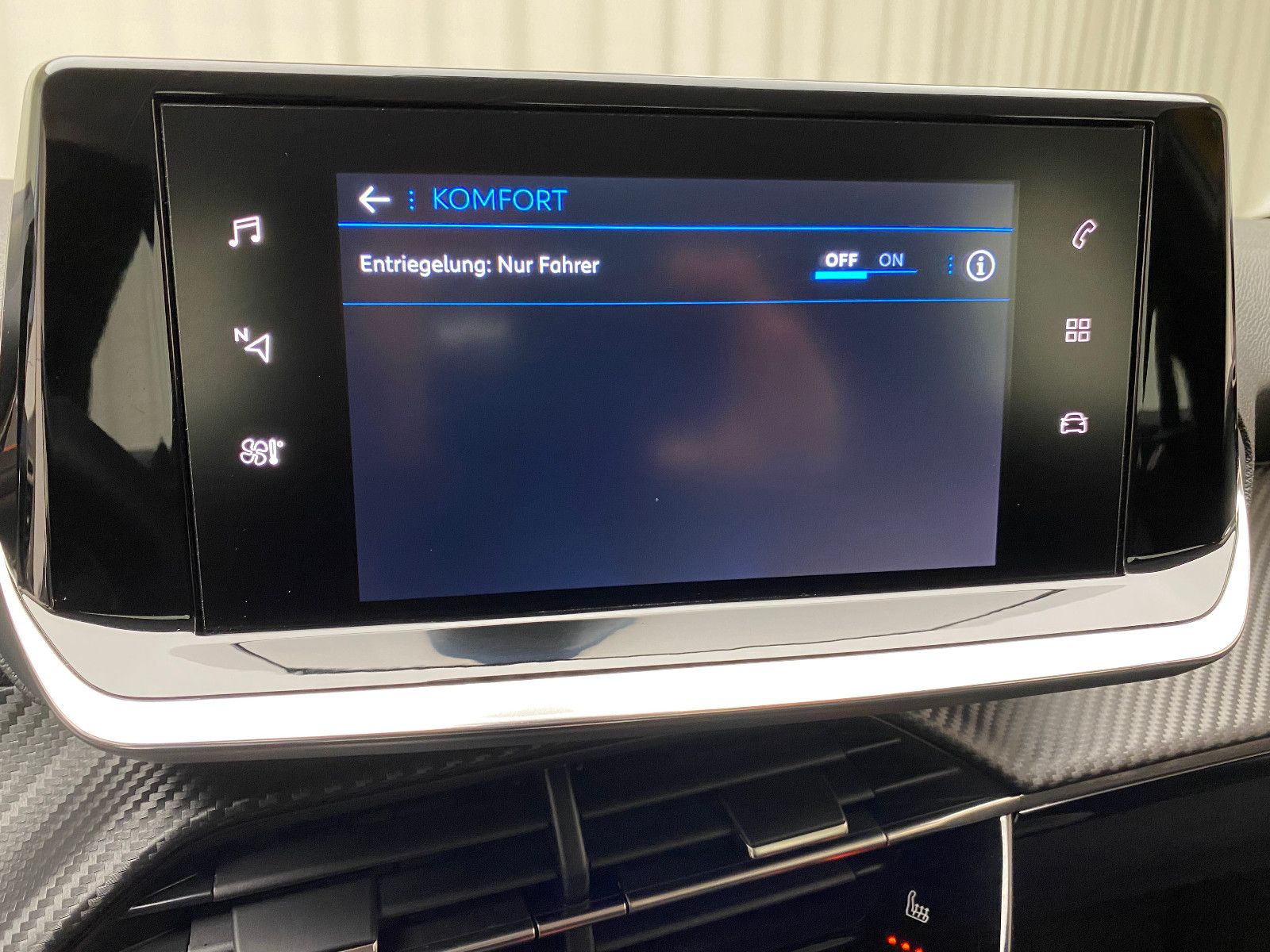 Peugeot 208 Active Pack 1.2 Automatik - Samsaru's Car Outlet