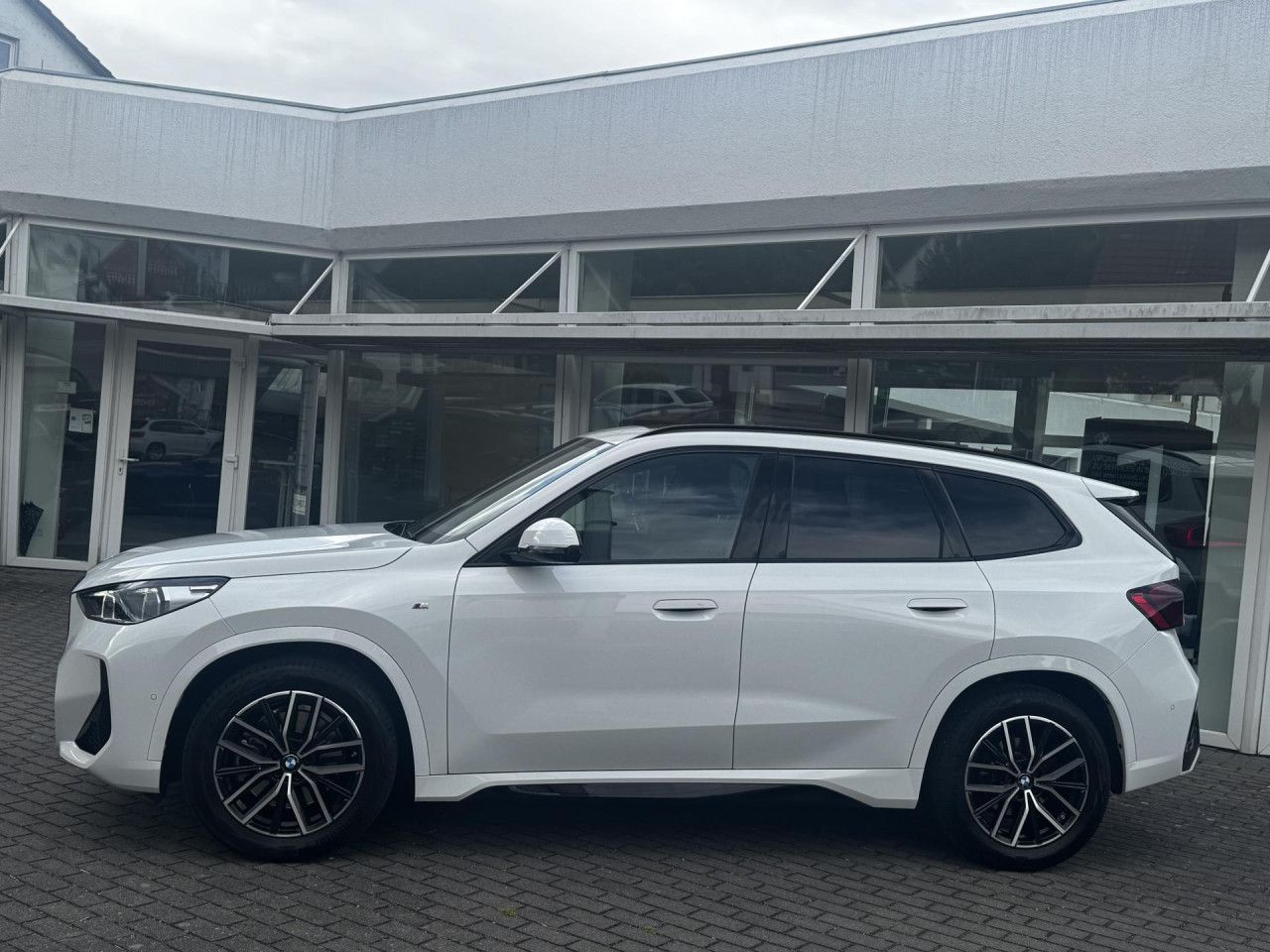 BMW X1 x23i M Sport - Samsaru's Car Outlet