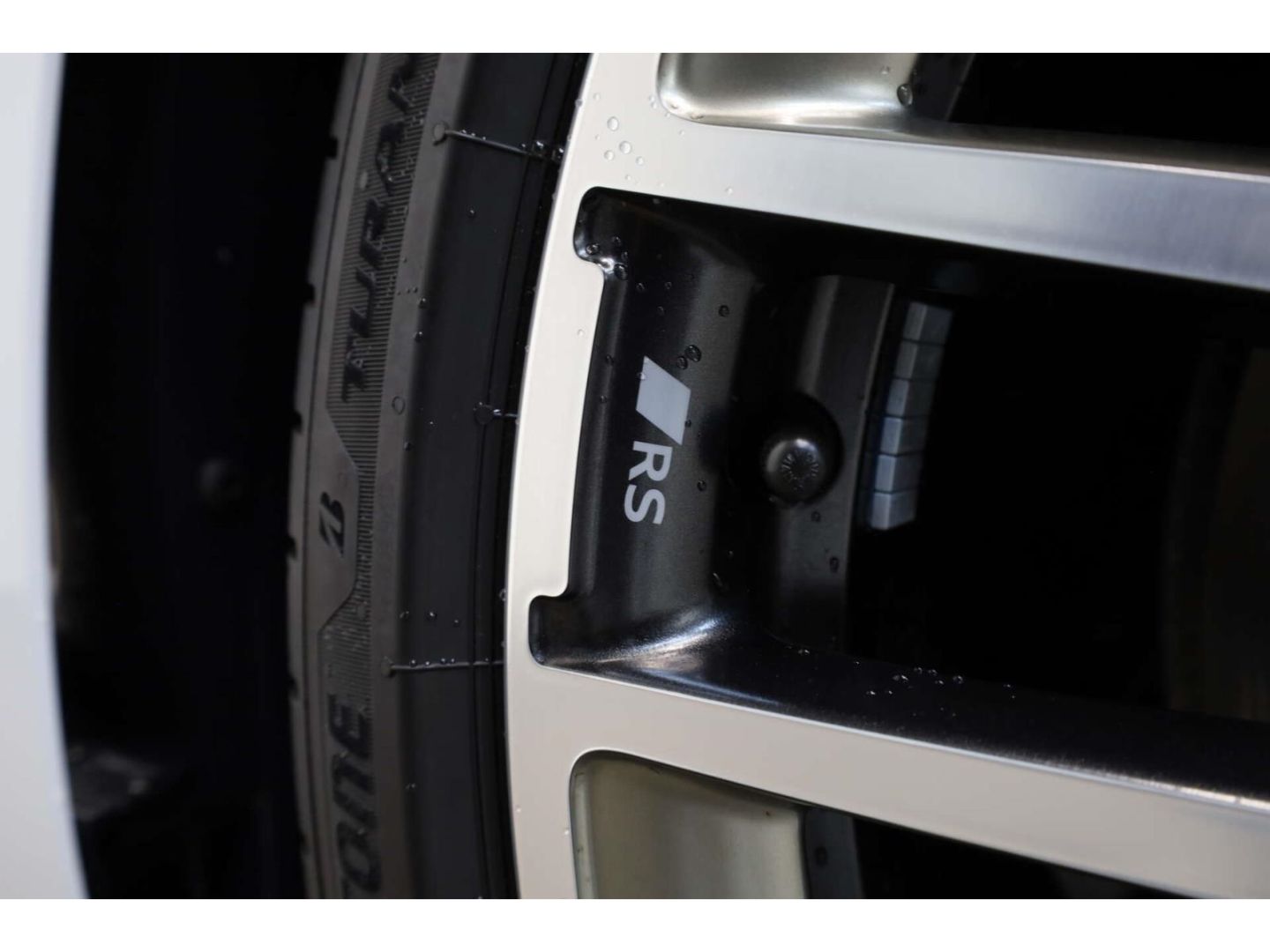 Audi A5 Avant e-hybrid quattro S line edition one B&O
