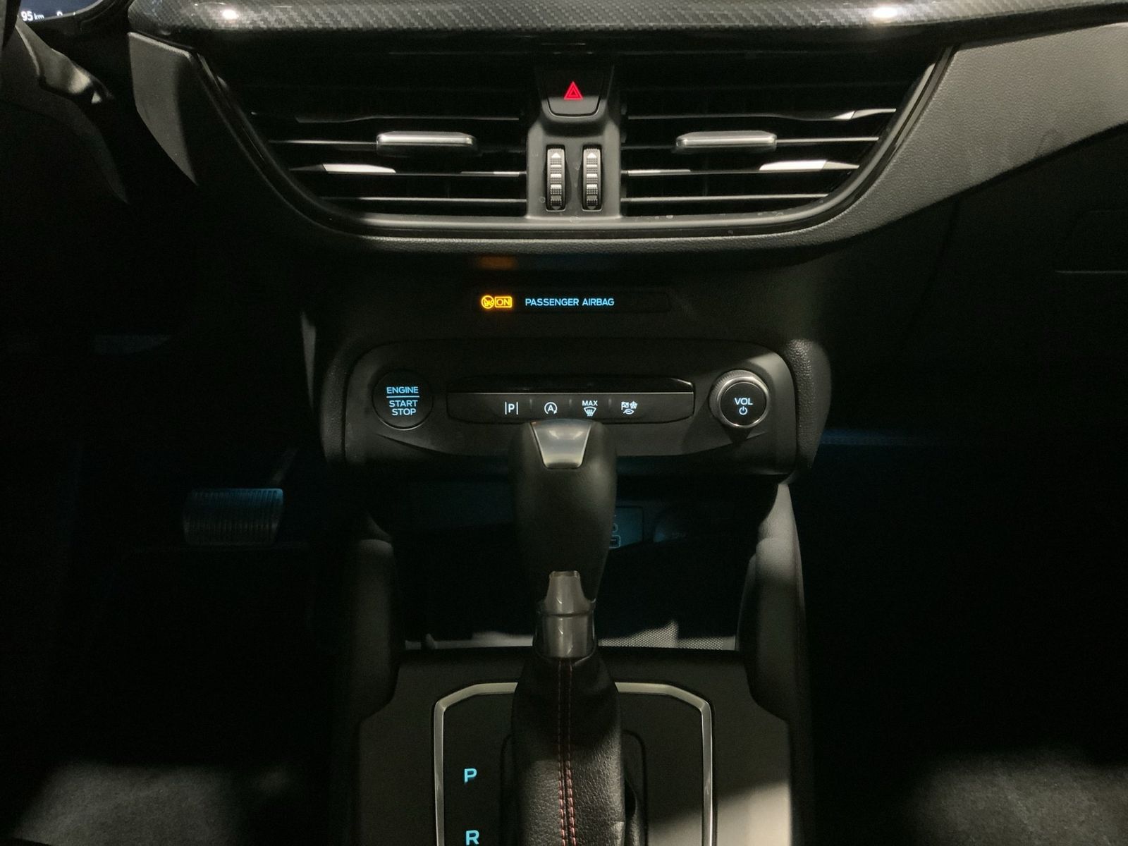 Ford Focus ST-Line X Turnier Aut.*AHK*ACC*HUD*KAM*NAV