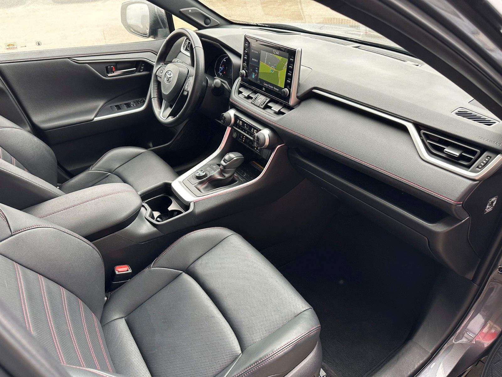 Toyota RAV4 Plug-in Hybrid 4x4, LEDER, 360°,HUD,AHK,JBL
