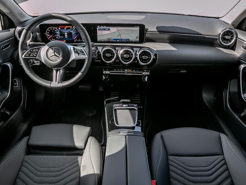 Mercedes-Benz A 200 d Progressive Advanced - Samsaru's Car Outlet