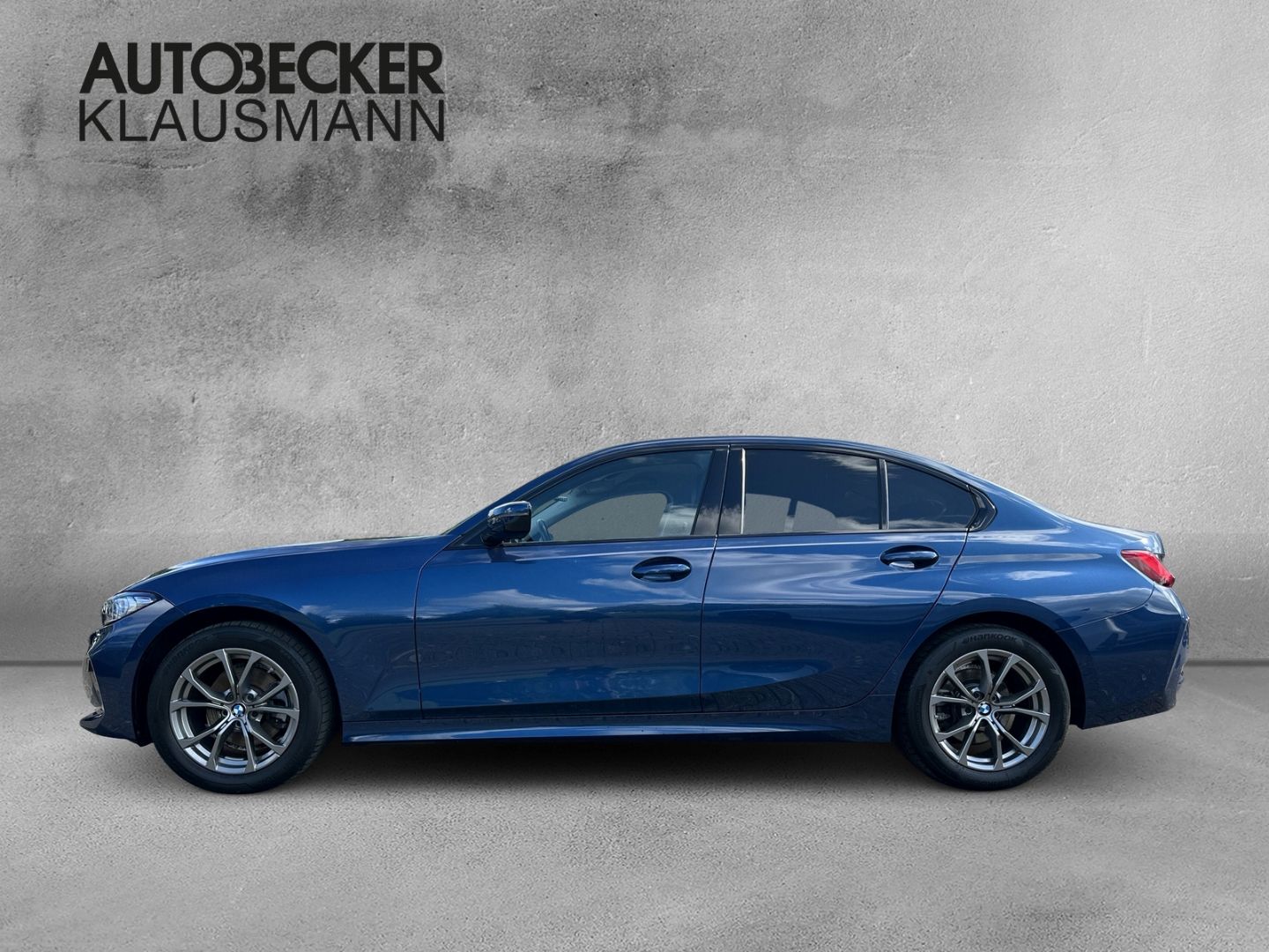 BMW 320 d xDRIVE AUTOMATIK LC PROF NAVI LED PDC HiFi