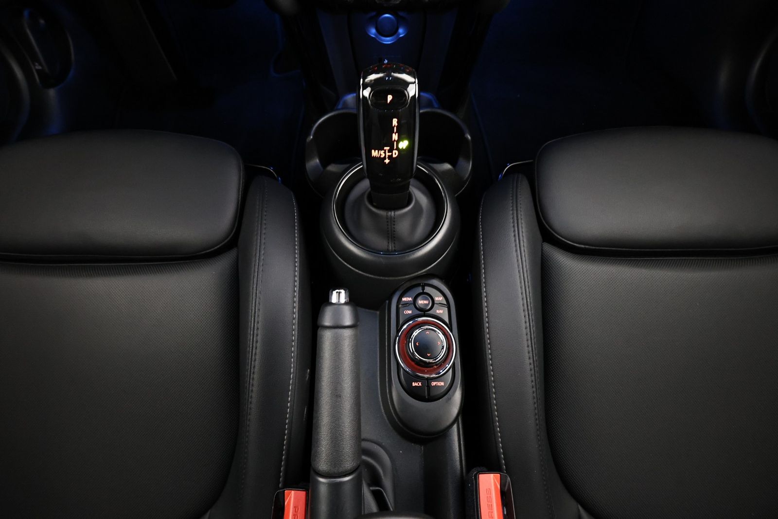 MINI Cooper Cab. Classic Trim - Samsaru's Car Outlet