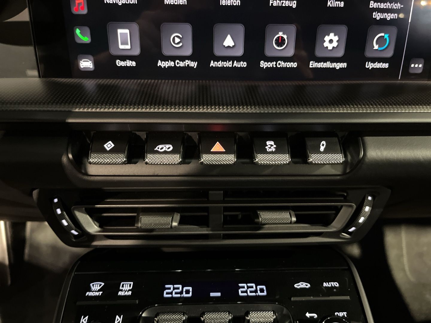 Porsche 992 911 Carrera 4 GTS Cabrio BOSE Surround View