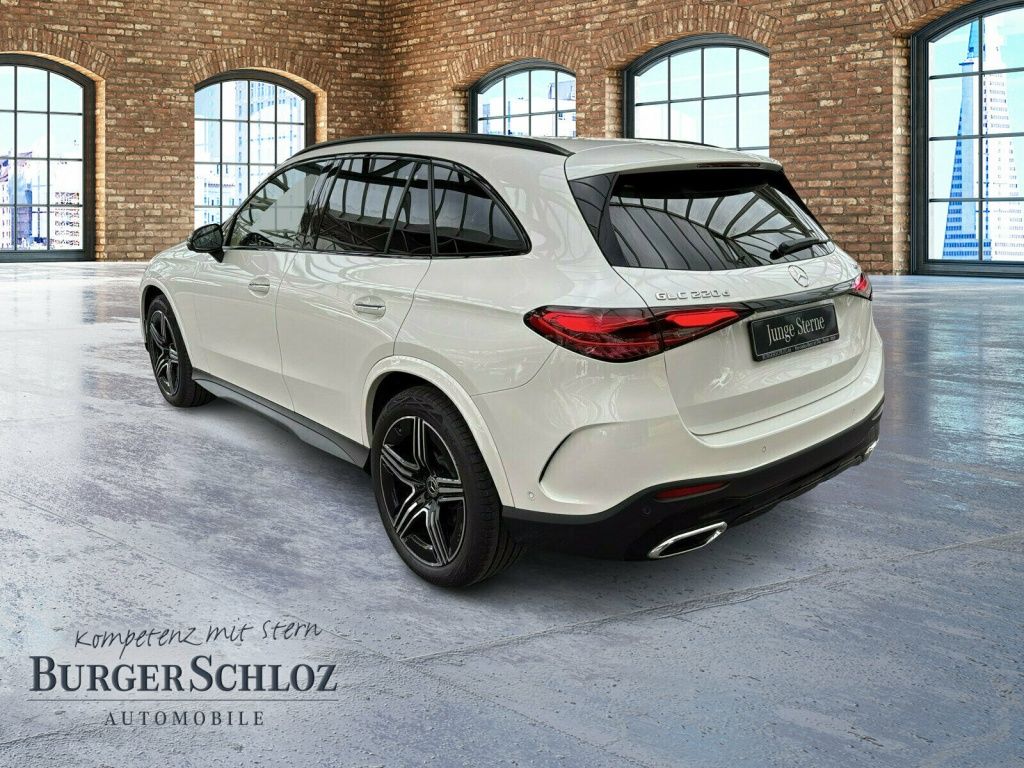 Mercedes-Benz GLC 220 d 4M AMG PANO/AHK/DIGI./NIGHT/360/