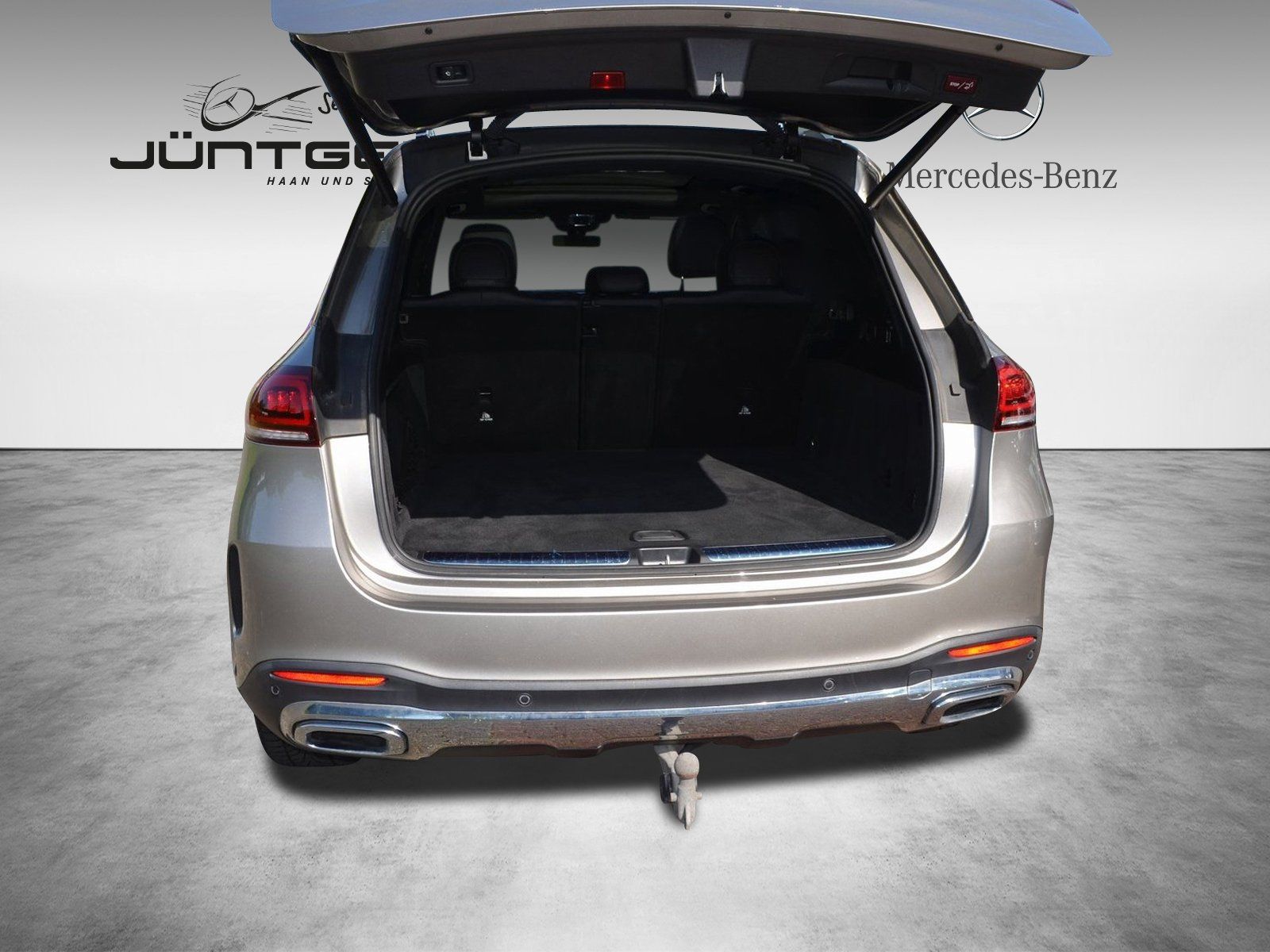 Mercedes-Benz d 4M AMG MULTIBEAM 360° AHK PANO BURMESTER AIRMA