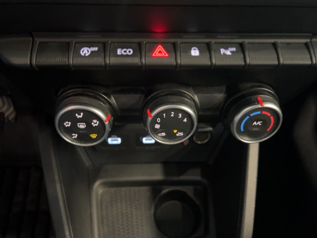 Dacia Duster 1.3 TCe 130 Comfort 2WD - Samsaru's Car Outlet