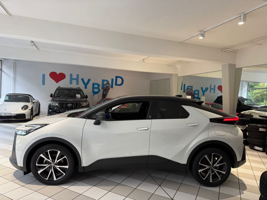 Toyota C-HR 1.8 Hybrid Team Deutschland