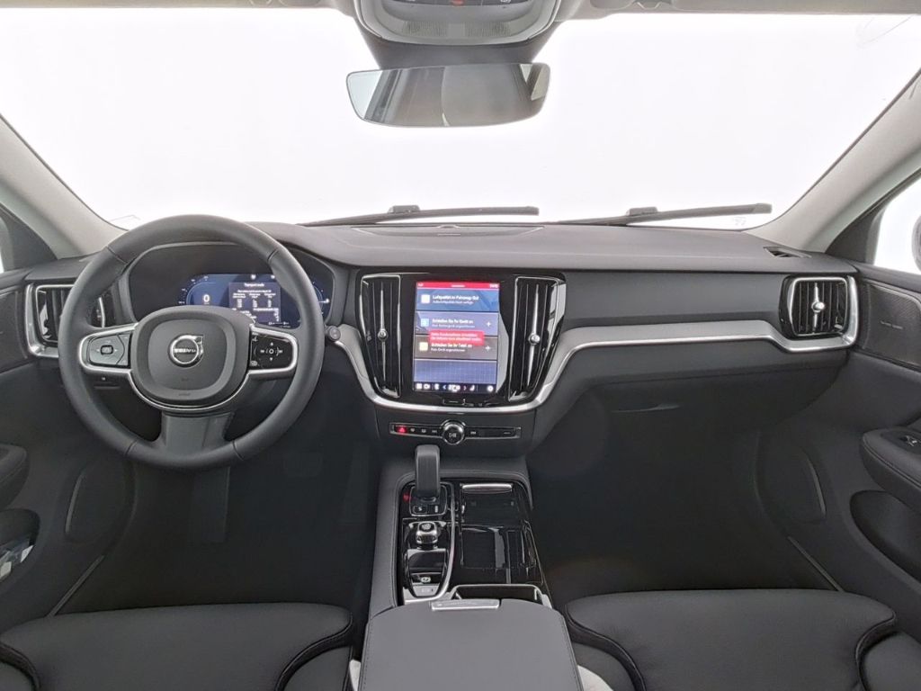 Volvo V60 T6 Plus Dark AWD Recharge Plug-In Hybrid AHK