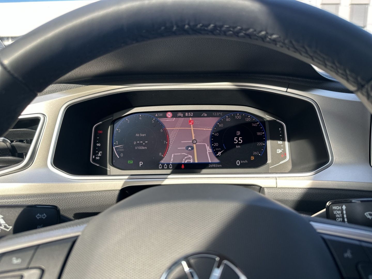 Volkswagen T-Roc Move 1.5 TSI DSG - Samsaru's Car Outlet
