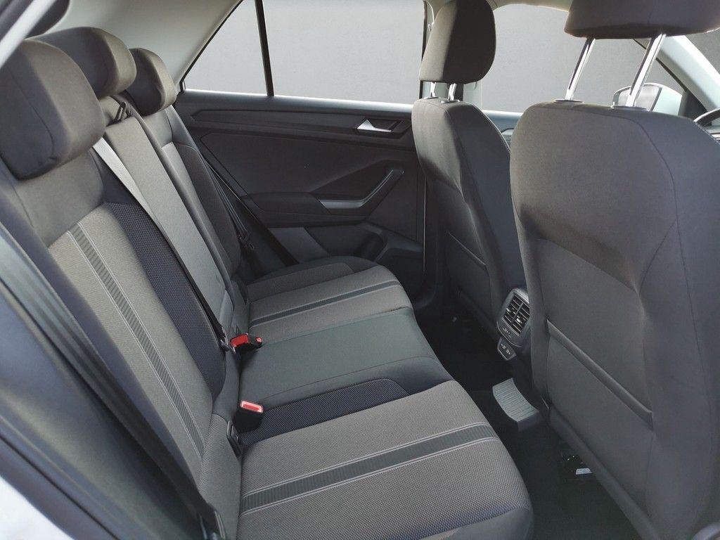 Volkswagen T-Roc 2.0 TDI DSG Style - Samsaru's Car Outlet