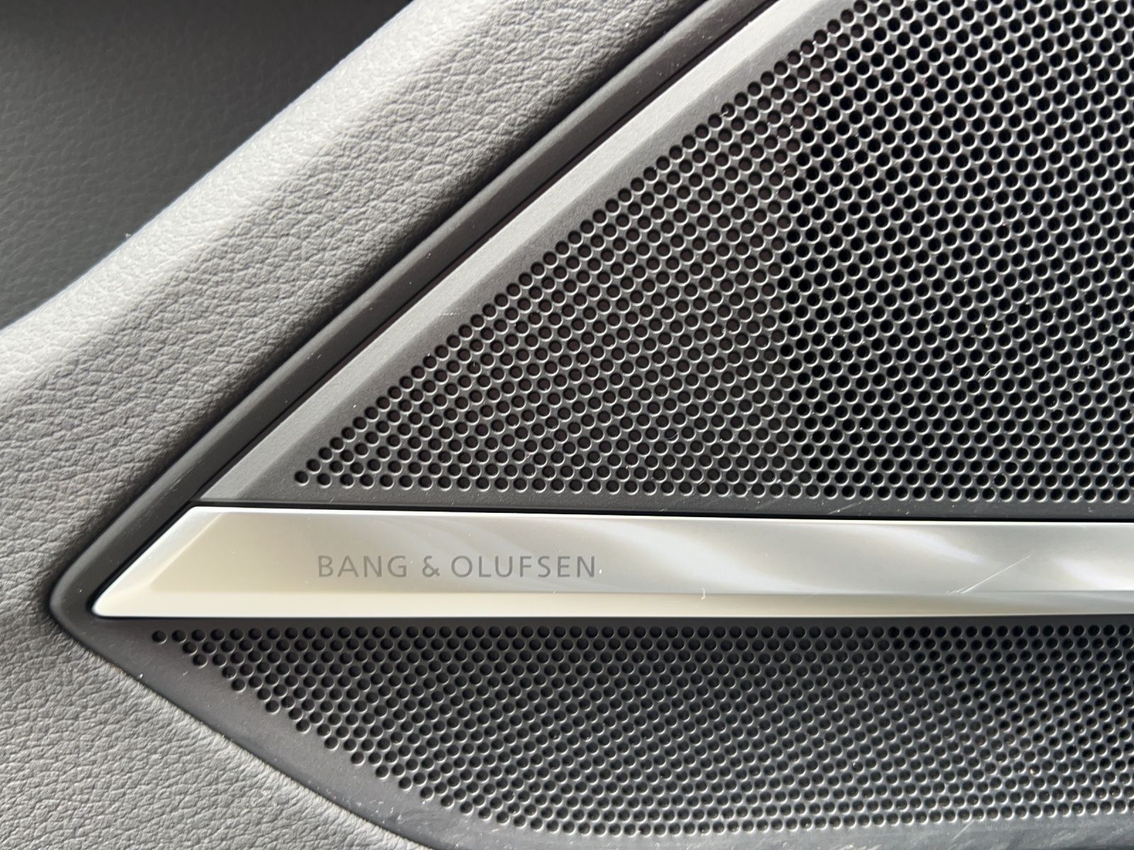 Audi A8 60 TFSI e qu. tiptronic - Samsaru's Car Outlet