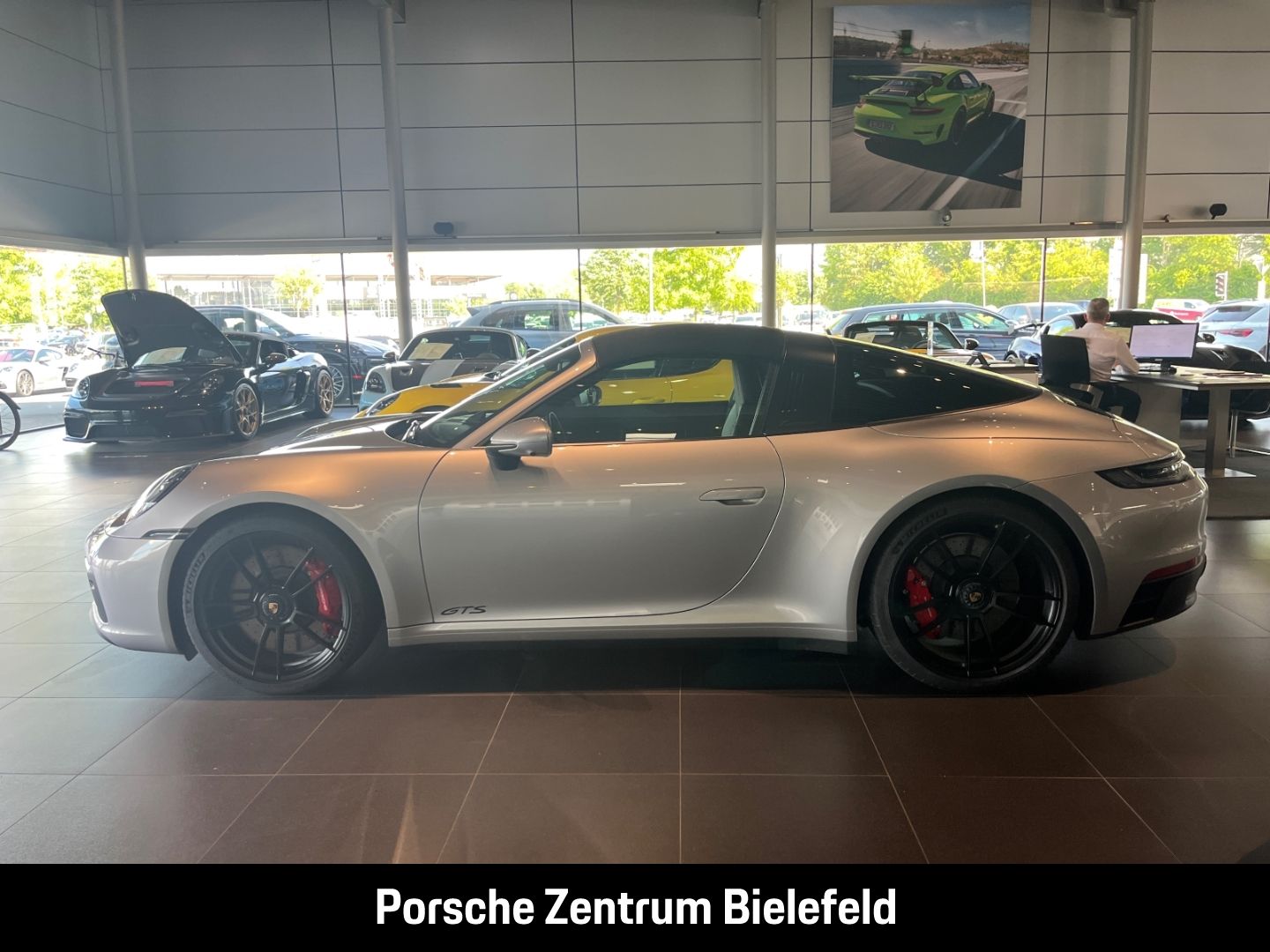 Porsche 992 911 Targa 4 GTS BOSE Sportabgasanlage LED