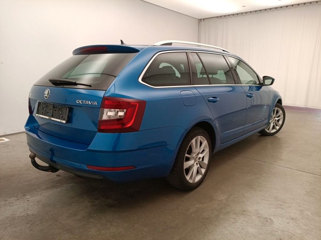 Skoda Octavia Combi Style 1.5TSI - Samsaru's Car Outlet