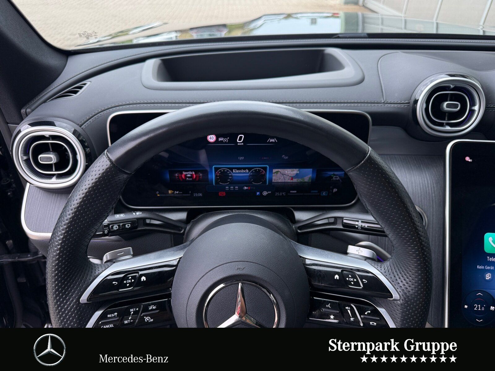 Mercedes-Benz GLC 300 d 4M AMG Distro+Pano+AHK+HuD+Massage+360