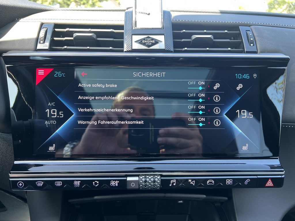 DS Automobiles DS 7 Crossback E-Tense 300 4x4 Louvre