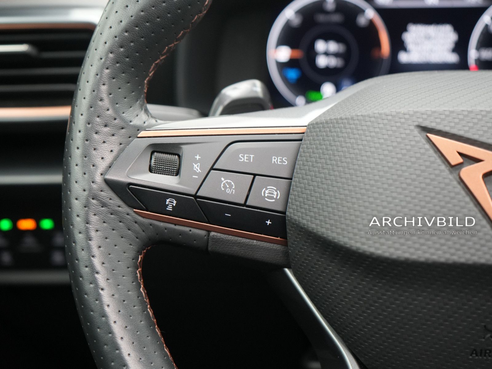 Cupra Formentor VZ e-Hybrid PANO NAVI AHK ACC LEDER