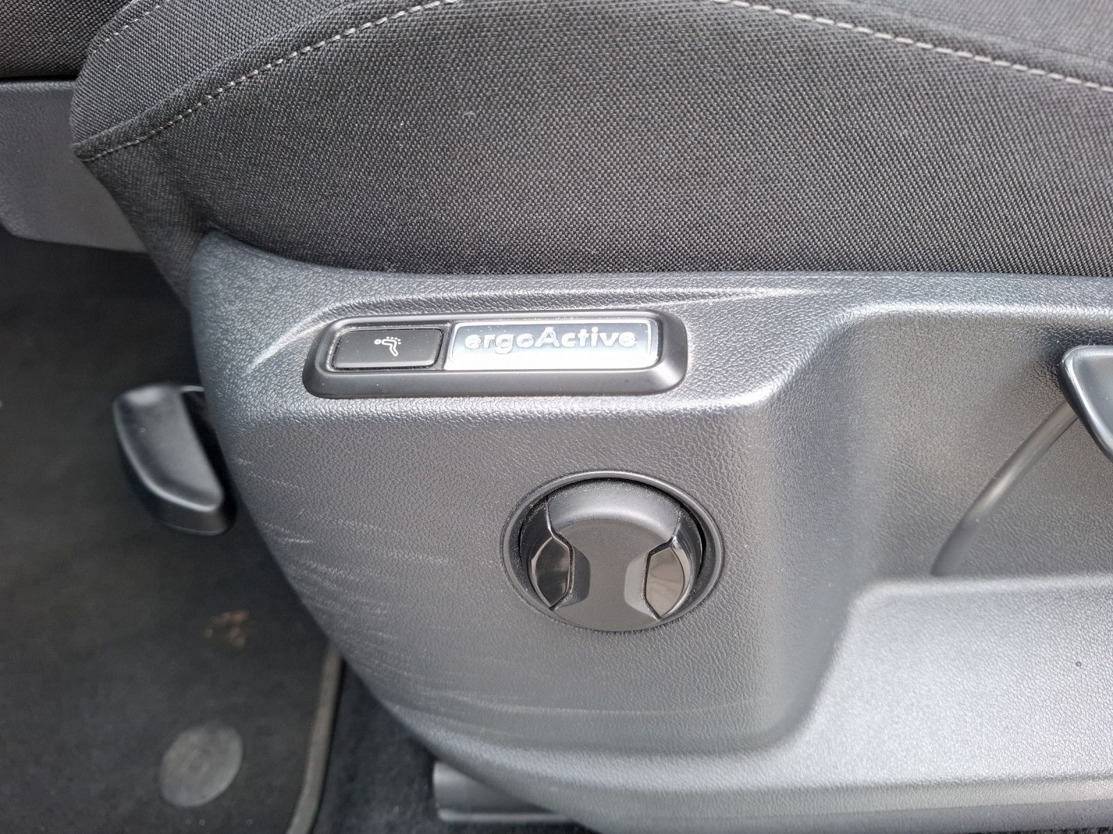 Volkswagen Tiguan Allspace TDI Elegance DSG 4M Standhzg Mat