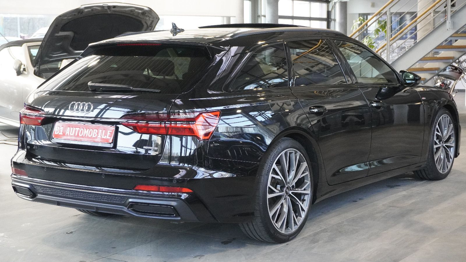 Audi A6 Avant 55 TFSI quattro S-LINE - Samsaru's Car Outlet