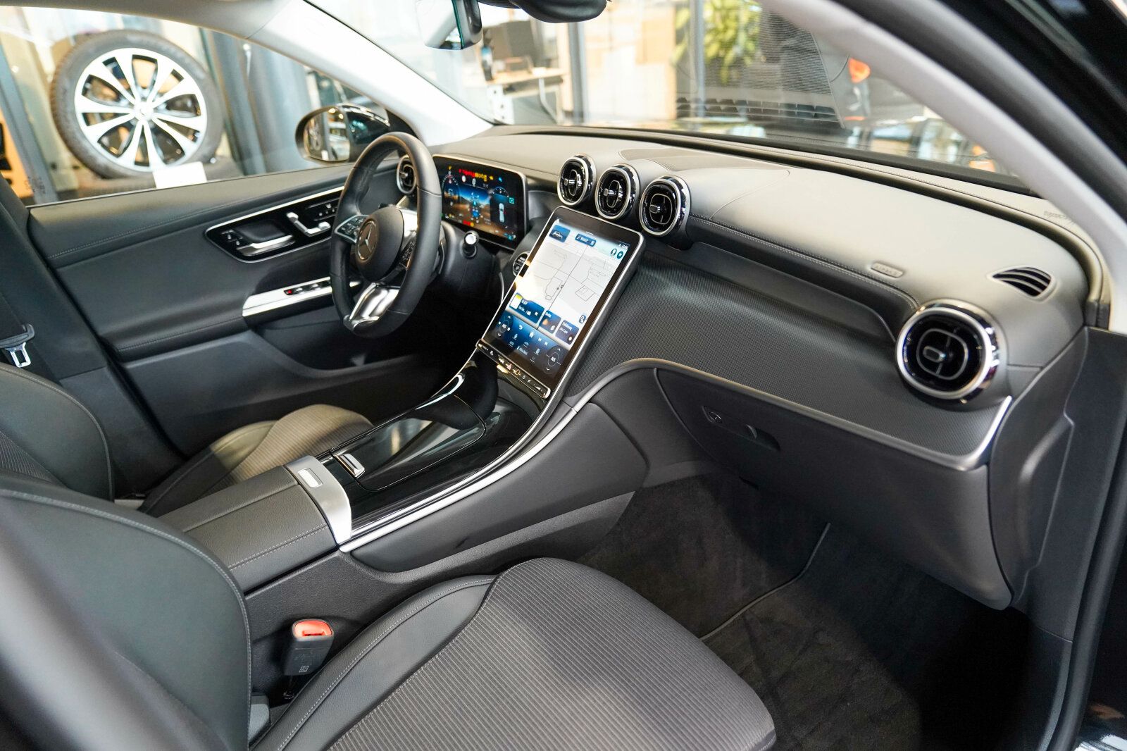 Mercedes-Benz GLC 220 d 4M AVANTGARDE - Samsaru's Car Outlet