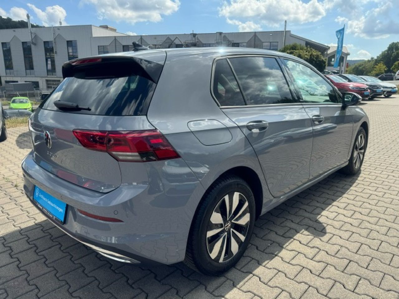 Volkswagen Golf VIII Move 1.5 TSI - Samsaru's Car Outlet