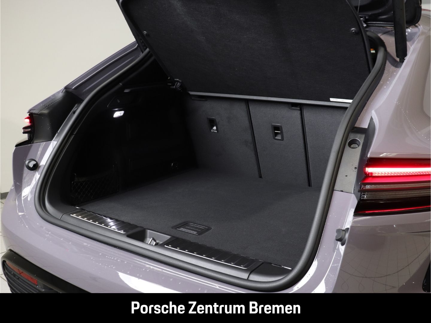 Porsche Macan Turbo - Samsaru's Car Outlet