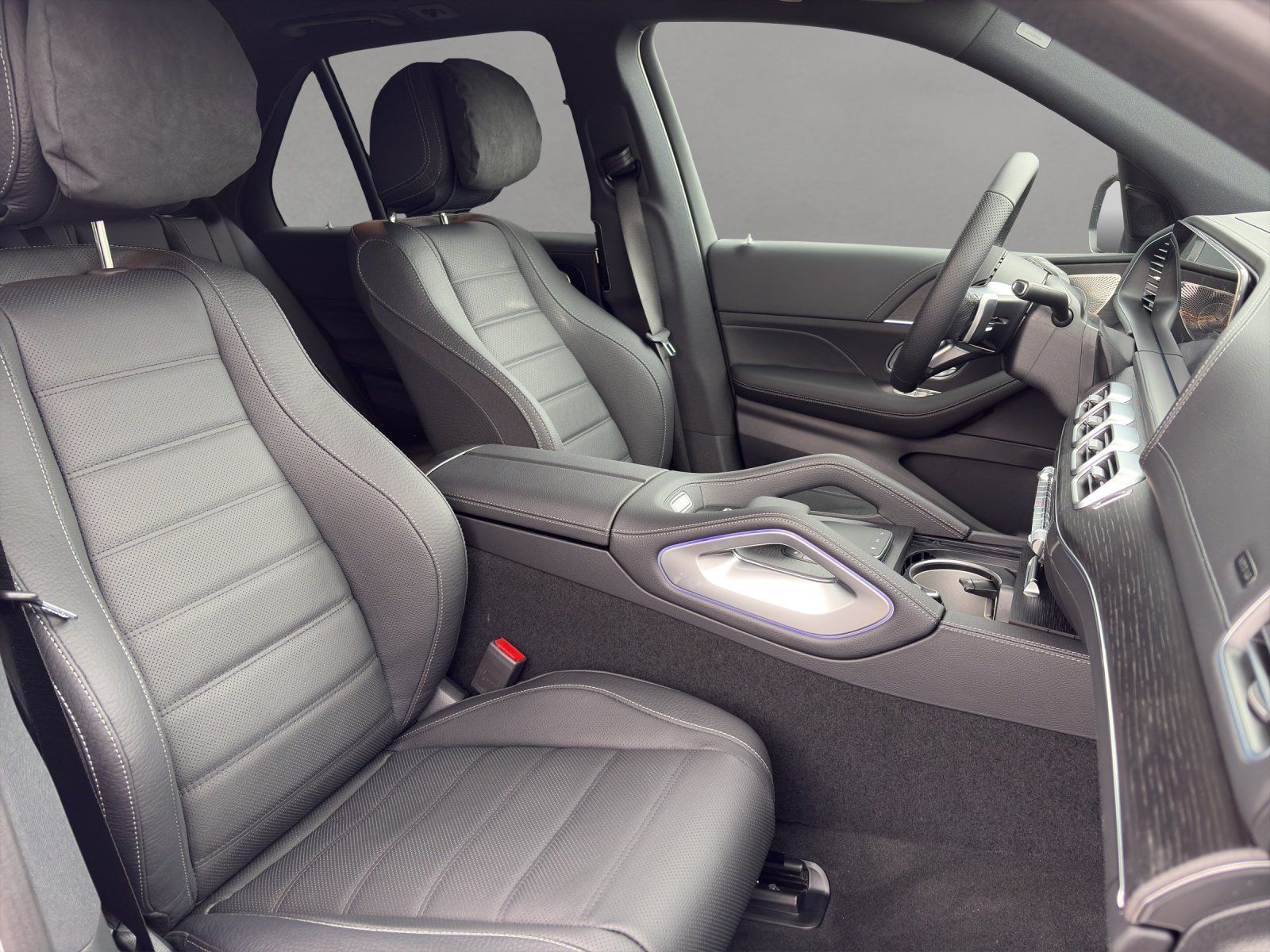 Mercedes-Benz GLE 450 d AMG Distro AHK Burm Keyless Pano 360°