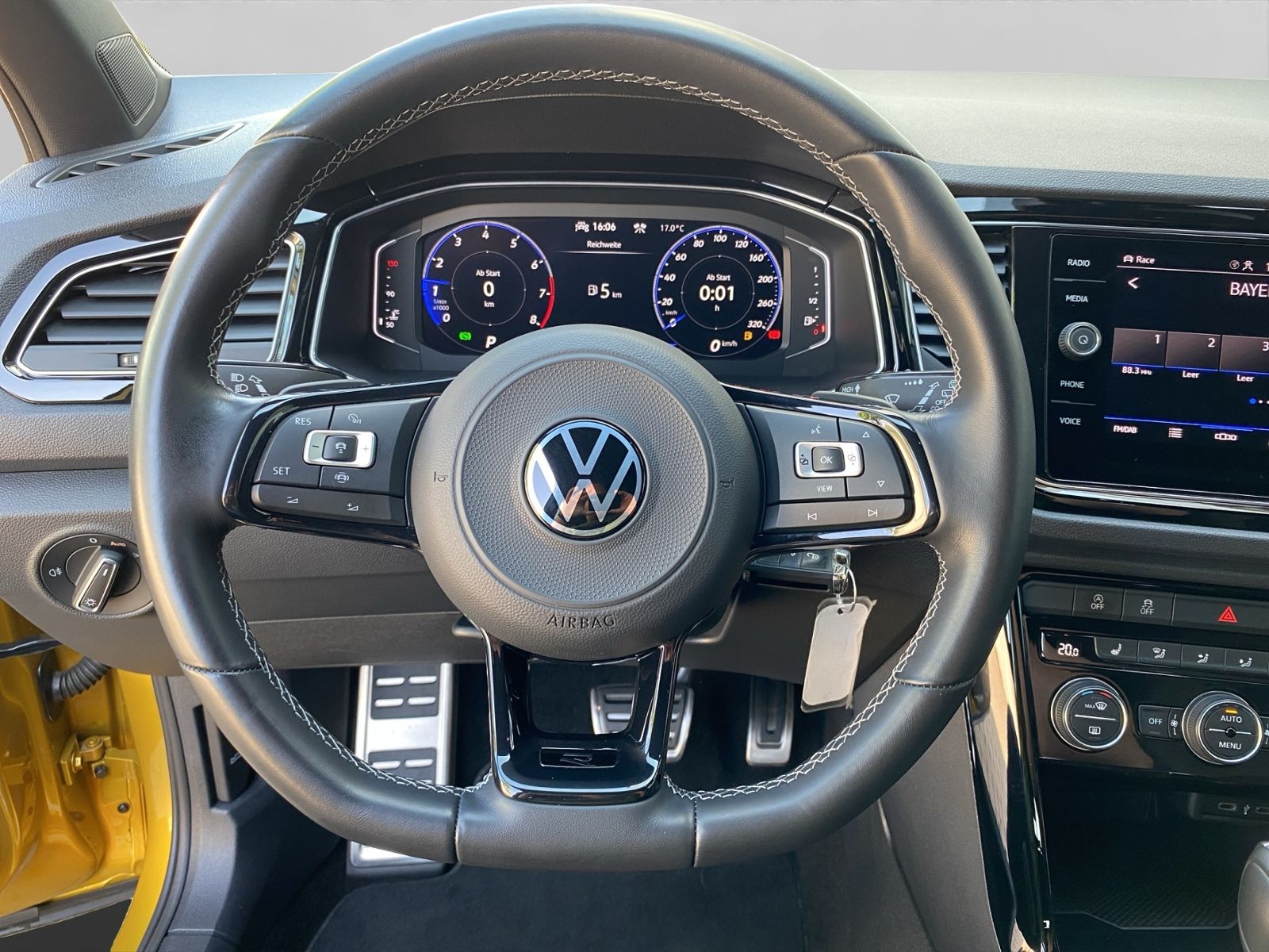 Volkswagen T-Roc R 2.0 TSI OPF 4Motion - Samsaru's Car Outlet