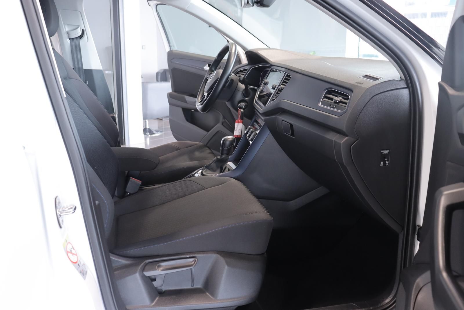 Volkswagen T-Roc 1.5 TSI DSG Style R-LINE - Samsaru's Car Outlet