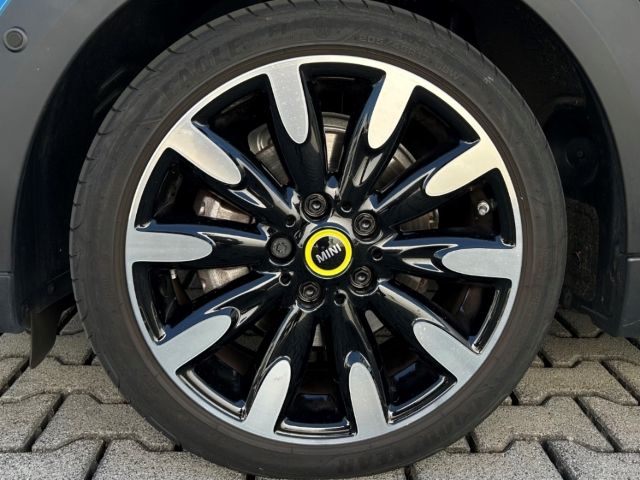 MINI Cooper SE 3-Türer - Samsaru's Car Outlet