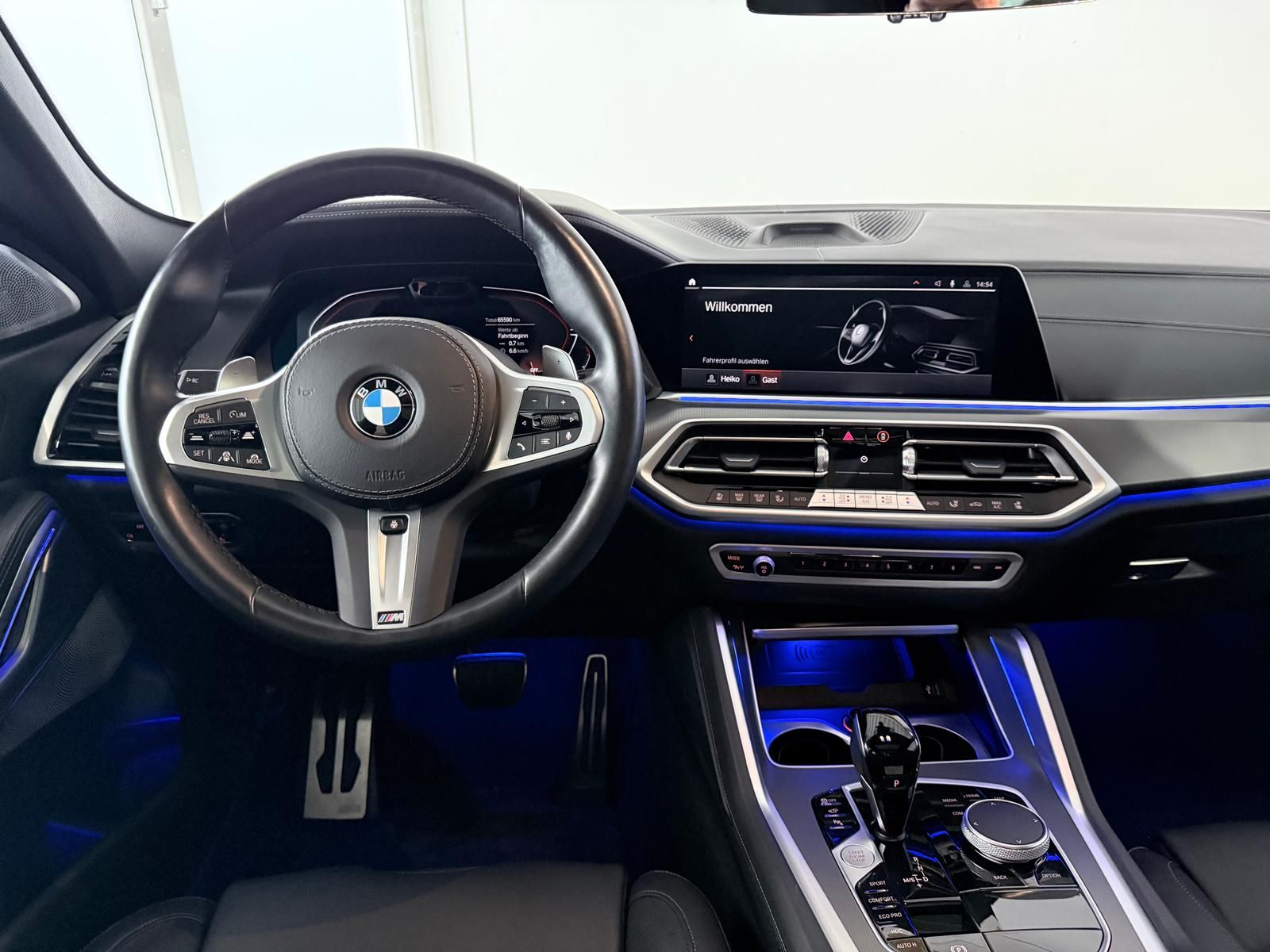 BMW X6 40d xDrive-M Sport/Sky/AHK/360/HUD/B&W/Iconic