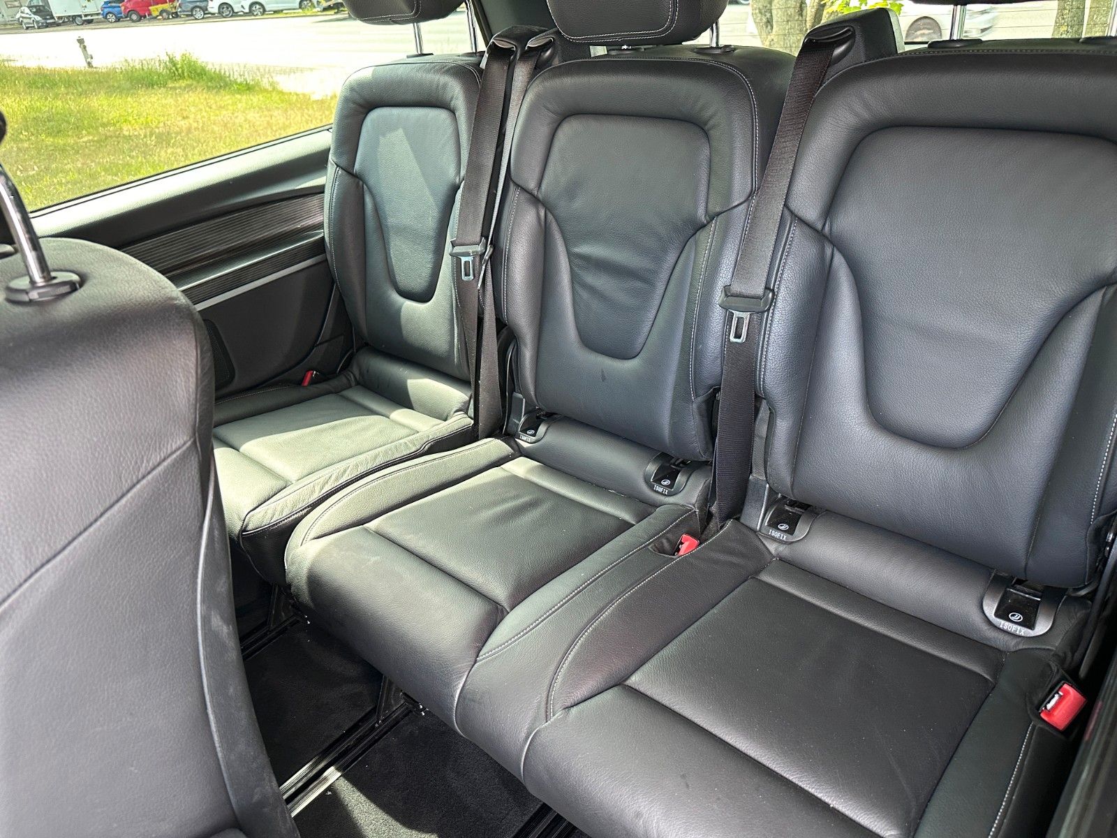 Mercedes-Benz V 250 - Samsaru's Car Outlet